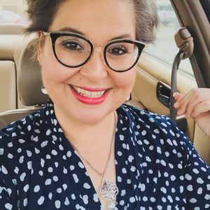 Meet your Posher, Veronica